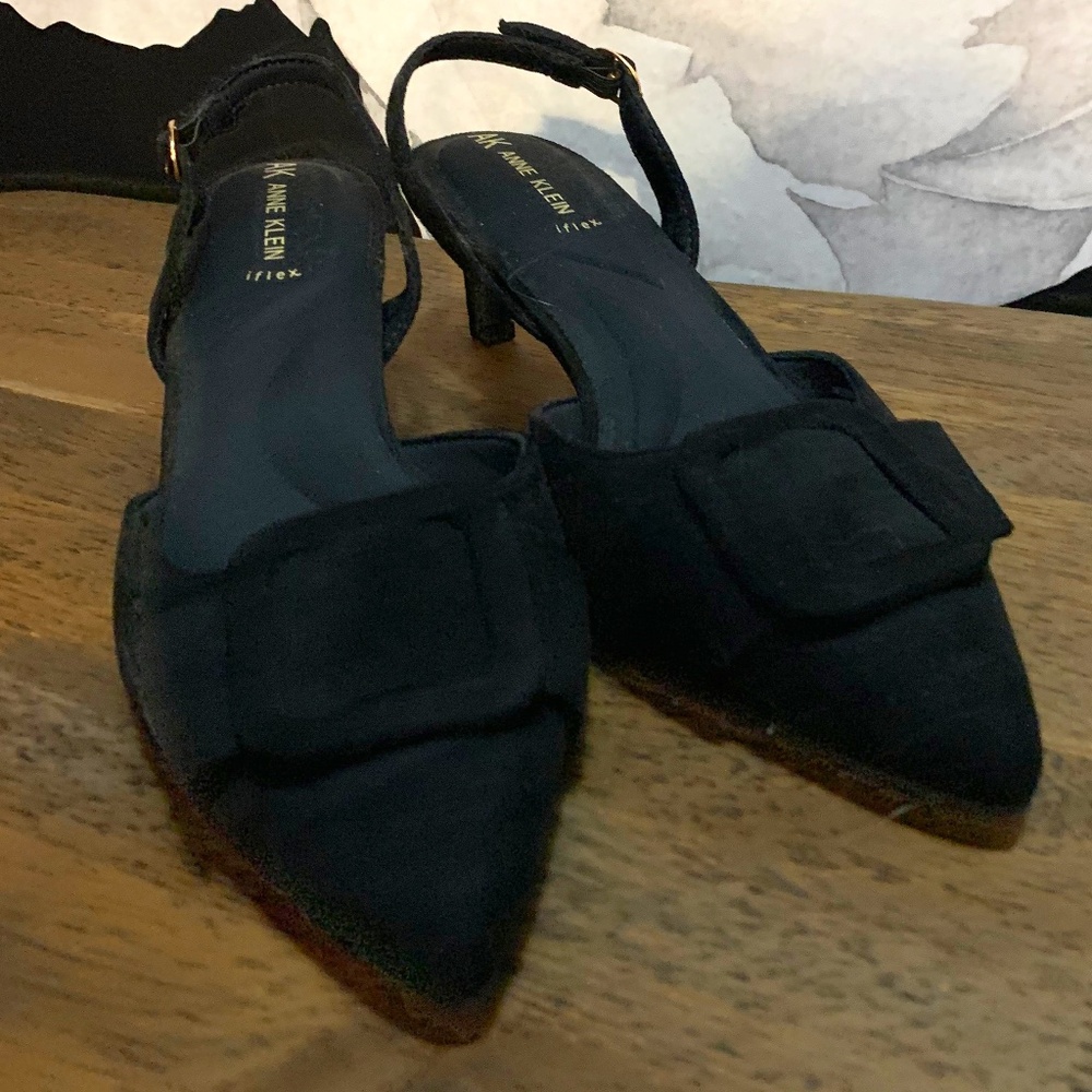 Anne Klein Iflex black buckled comfort dress shoe size 8 NWOT